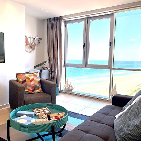 Beach Apartment- Breathtaking Views With Bomb Shelter Herzliya Exterior photo