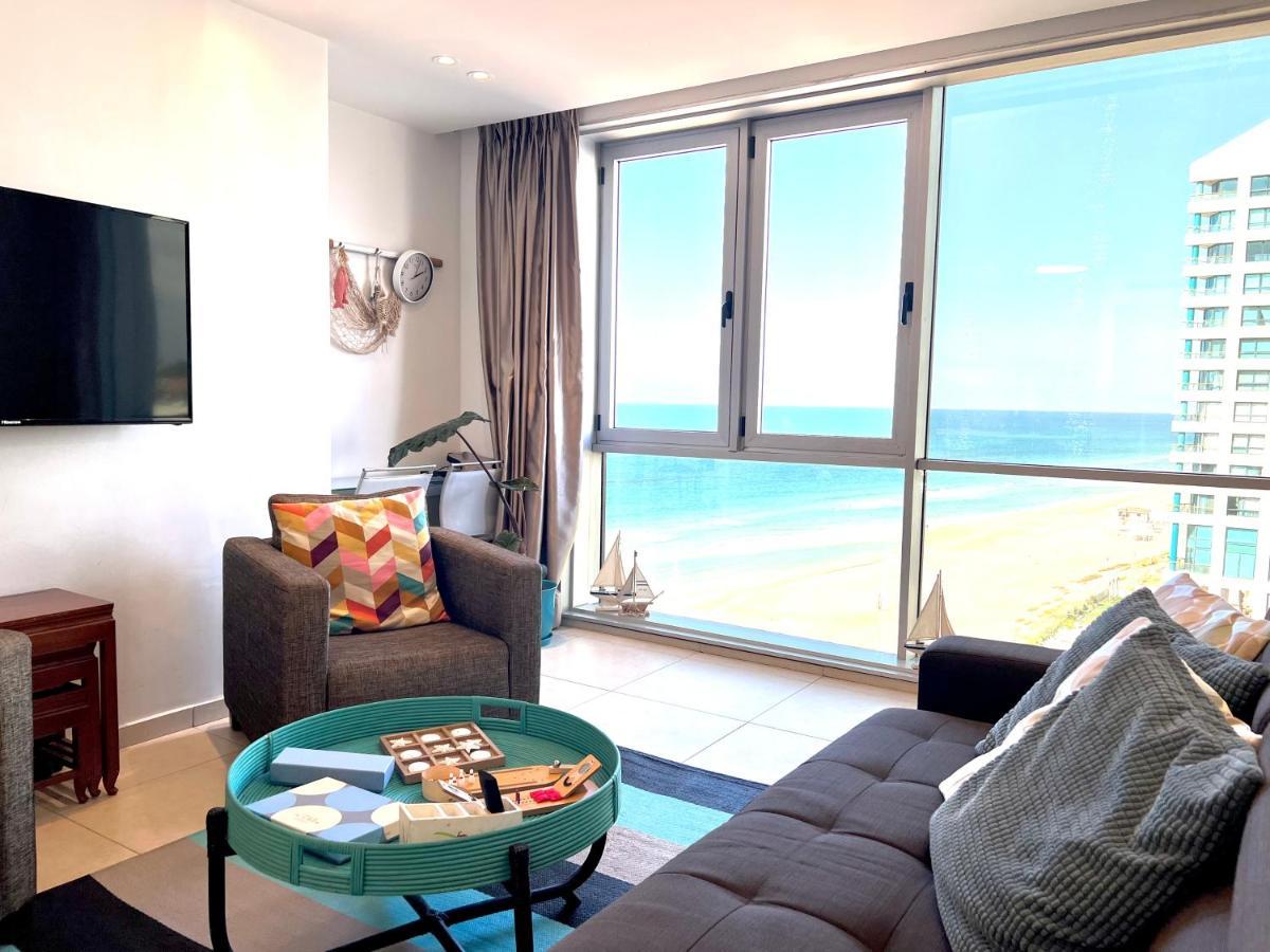 Beach Apartment- Breathtaking Views With Bomb Shelter Herzliya Exterior photo