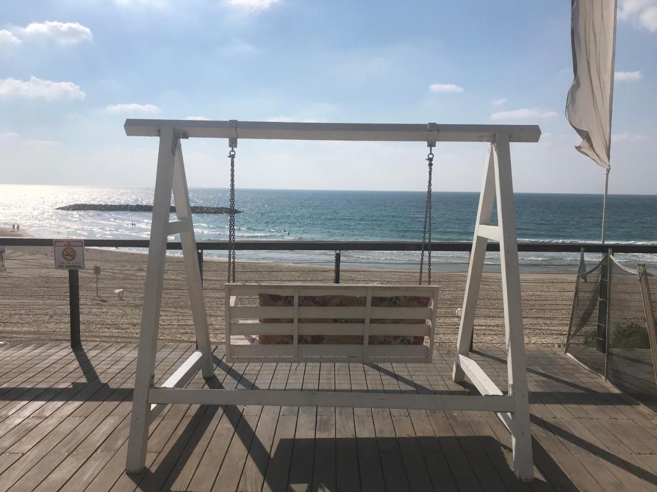 Beach Apartment- Breathtaking Views With Bomb Shelter Herzliya Exterior photo